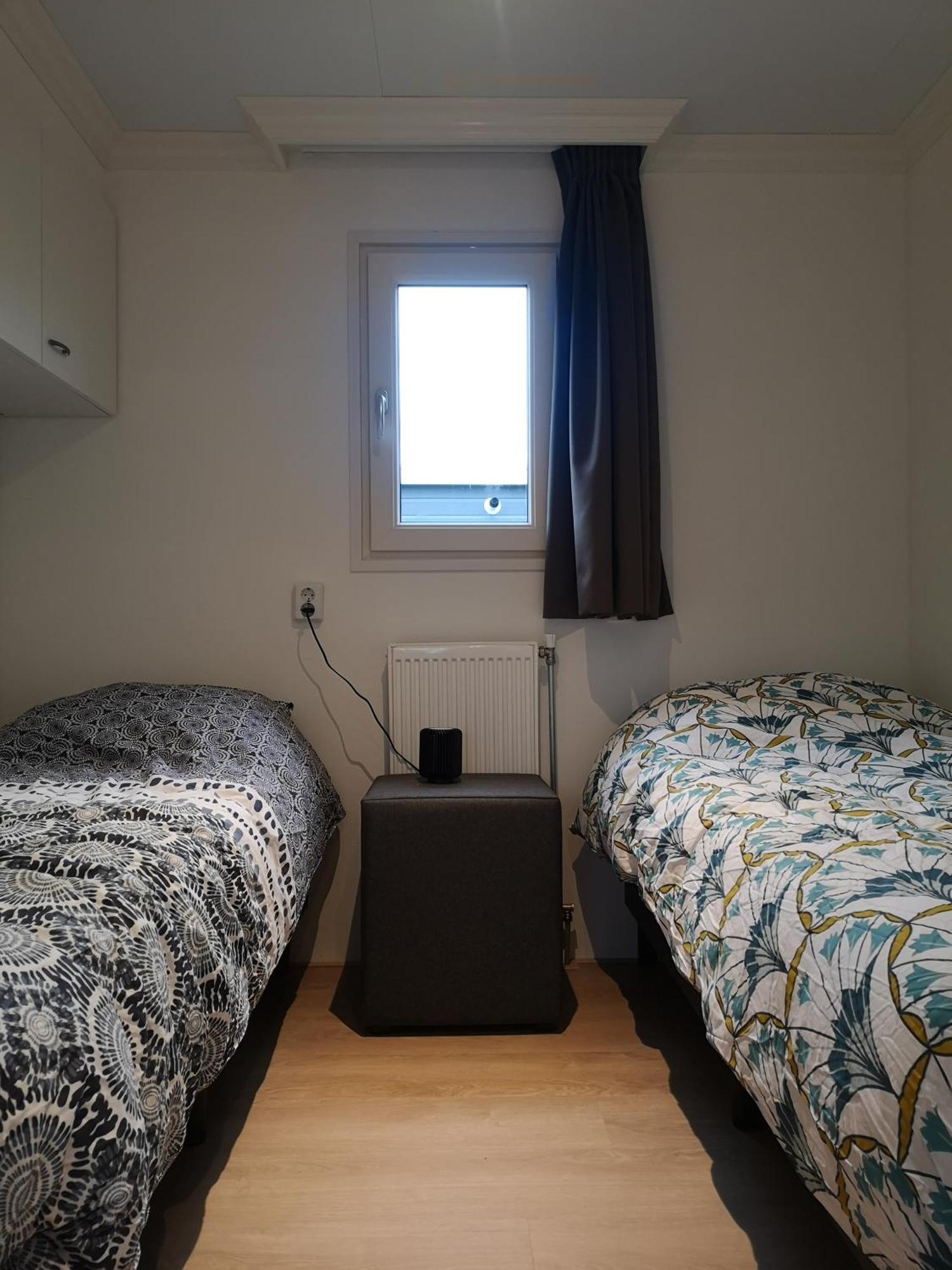 Gezellig chalet met eigen parkeerplaats, Park in aanbouw, geen Wi Fi Villa Molenschot Buitenkant foto